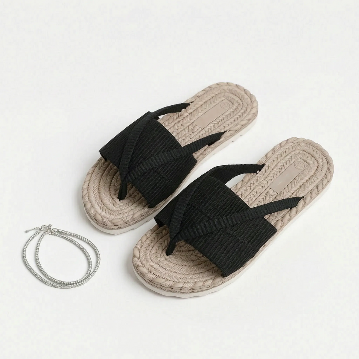 Solari - Casual Toe-Loop Sandals